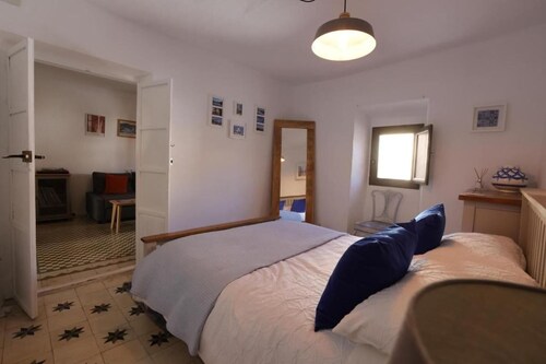 1 Bedroom Apartment With Balcony