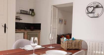 1 Bedroom Apartment With Balcony