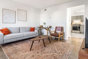 TV, offices - Newly-Renovated Townhouse| Parking | Pet Friendly (Louisville)