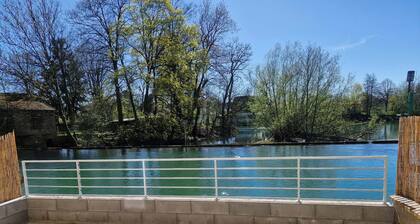 Maison au bord de l'eau - DUN SUR MEUSE - WIFI - Tout confort