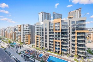 Exterior - 221Bloomfields Grandr2BRAzizi Riviera 67 (Dubai)