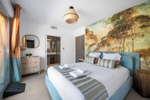 3 bedrooms, desk, iron/ironing board, travel cot - L`Elysium -Terrace-Jacuzzi- AC-3 Parking -220 sqm (Menton)