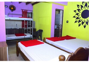 Skrivebord og wi-fi (inkludert)