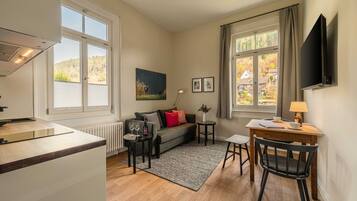 Apartment, Valley View, Mezzanine | Private kitchen