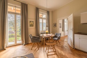 Apartment, Balcony, Garden View | Living area - Teinach Suites - Villa Wilhelmshöhe (Bad Teinach-Zavelstein)