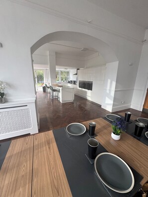 Dining - Bellevue Manor, Pool, Beach, Wedding, Retreat, 10min walk to Looe, Sleeps 24+ (Looe)