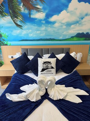 16 عدّة غرف نوم ومكواة/لوح كي وواي فاي مجانًا وملاءات أسرّة