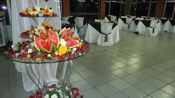 Desayuno bufé gratuito y diario