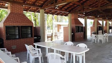 Aire de pique-nique/barbecue