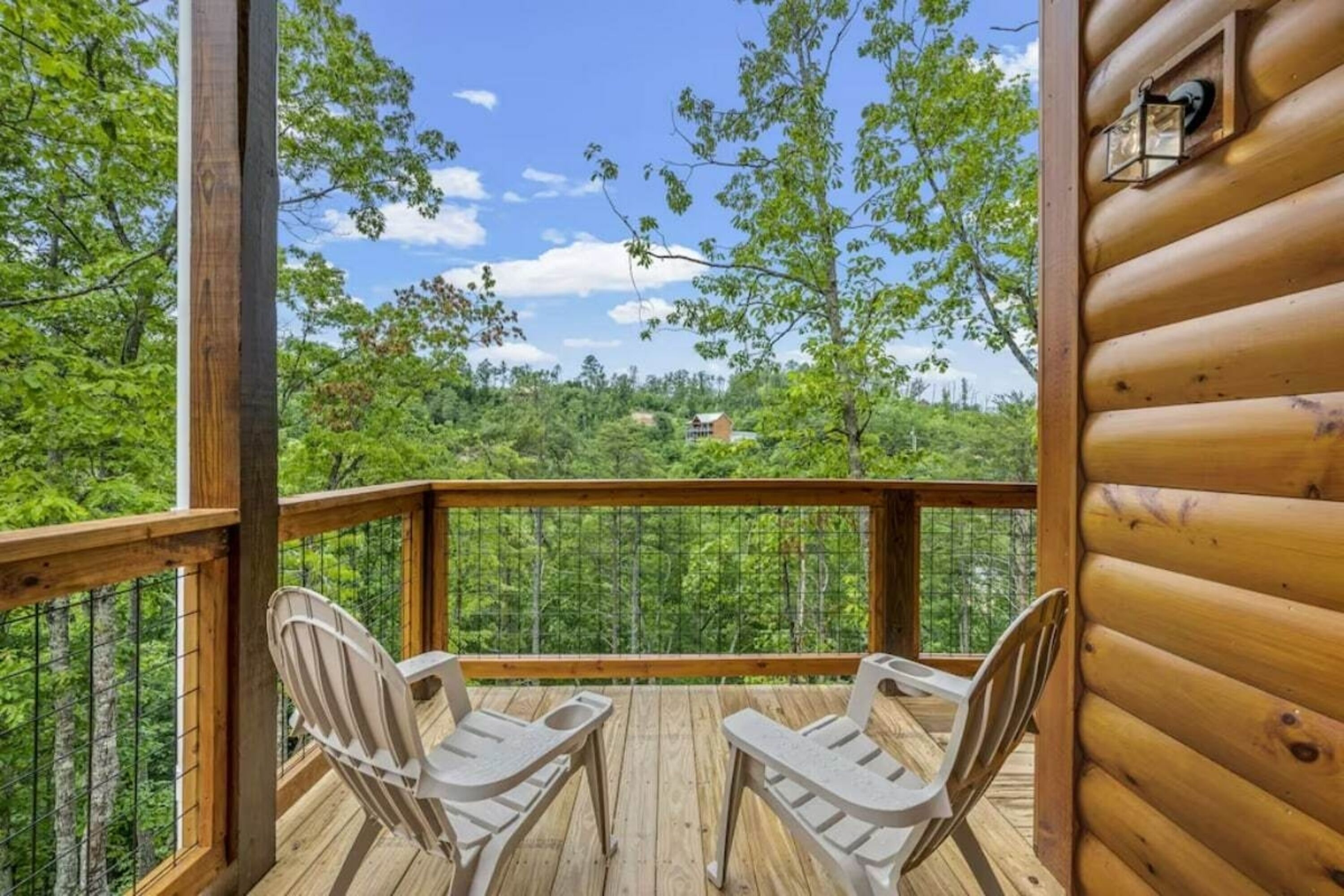 Exclusive-Ferienhütte, 2 Schlafzimmer, Whirlpool, Bergseite | Balkon