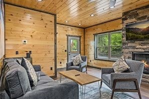 Exclusive Cabin, 2 Bedrooms, Hot Tub, Mountainside | Living room | 45-inch Smart TV with digital channels, fireplace - Smoky Top Cabin (Sevierville)