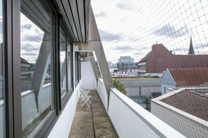 Comfort Apartment, 1 King Bed with Sofa bed, Kitchen, City View | Property grounds - CABANA - Oldenburg City Center (Oldenburg)