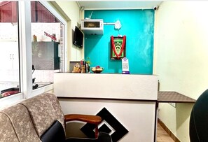 Lobby - The Hills Edge (Kodaikanal)