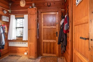 Cabin, 2 Bedrooms, Sauna, Garden View | Hallway - Charming Norwegian Log Cabin in Skagen Cozy Retreat Awaits (Skagen)