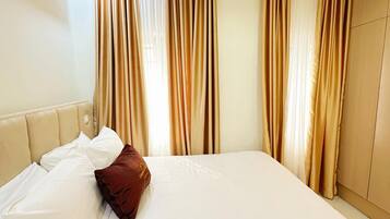 Superior Apartment, Balcony, City View | Desk, laptop workspace, free WiFi