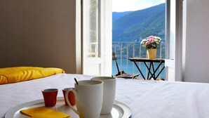 全景公寓, 湖景 | 羽絨被、熨斗/熨衫板、免費 Wi-Fi、床單