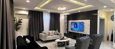 Economy Apartment, Balcony, City View | Living area