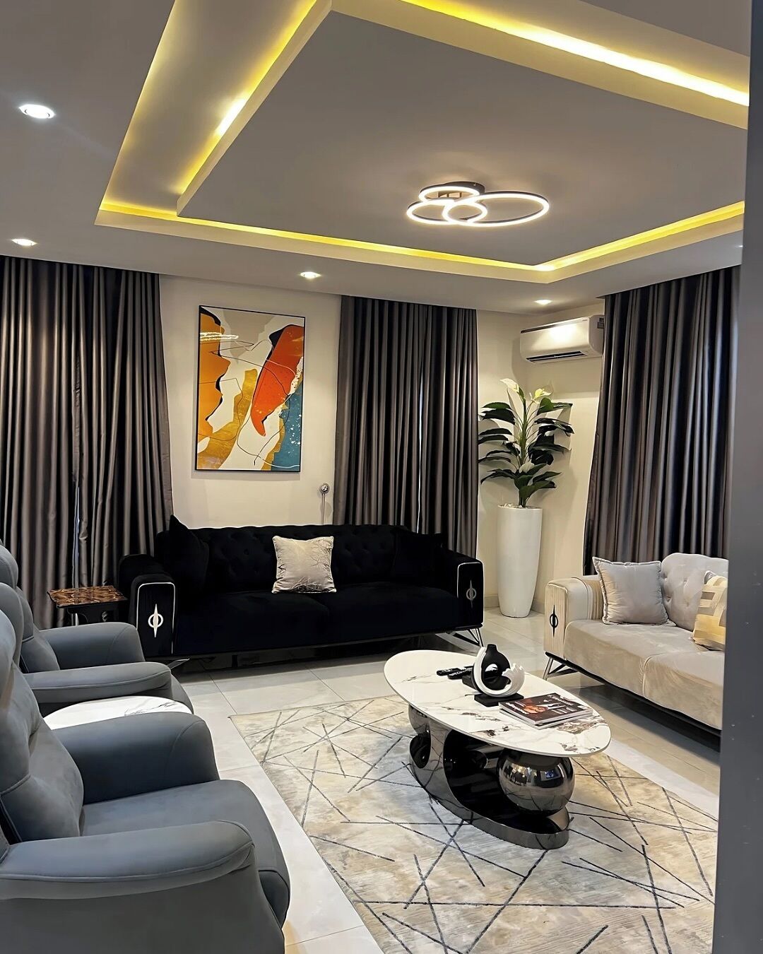 Economy Apartment, Balcony, City View | Living area