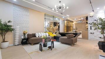 Appartement Ăconomique, balcon, vue ville | Hall