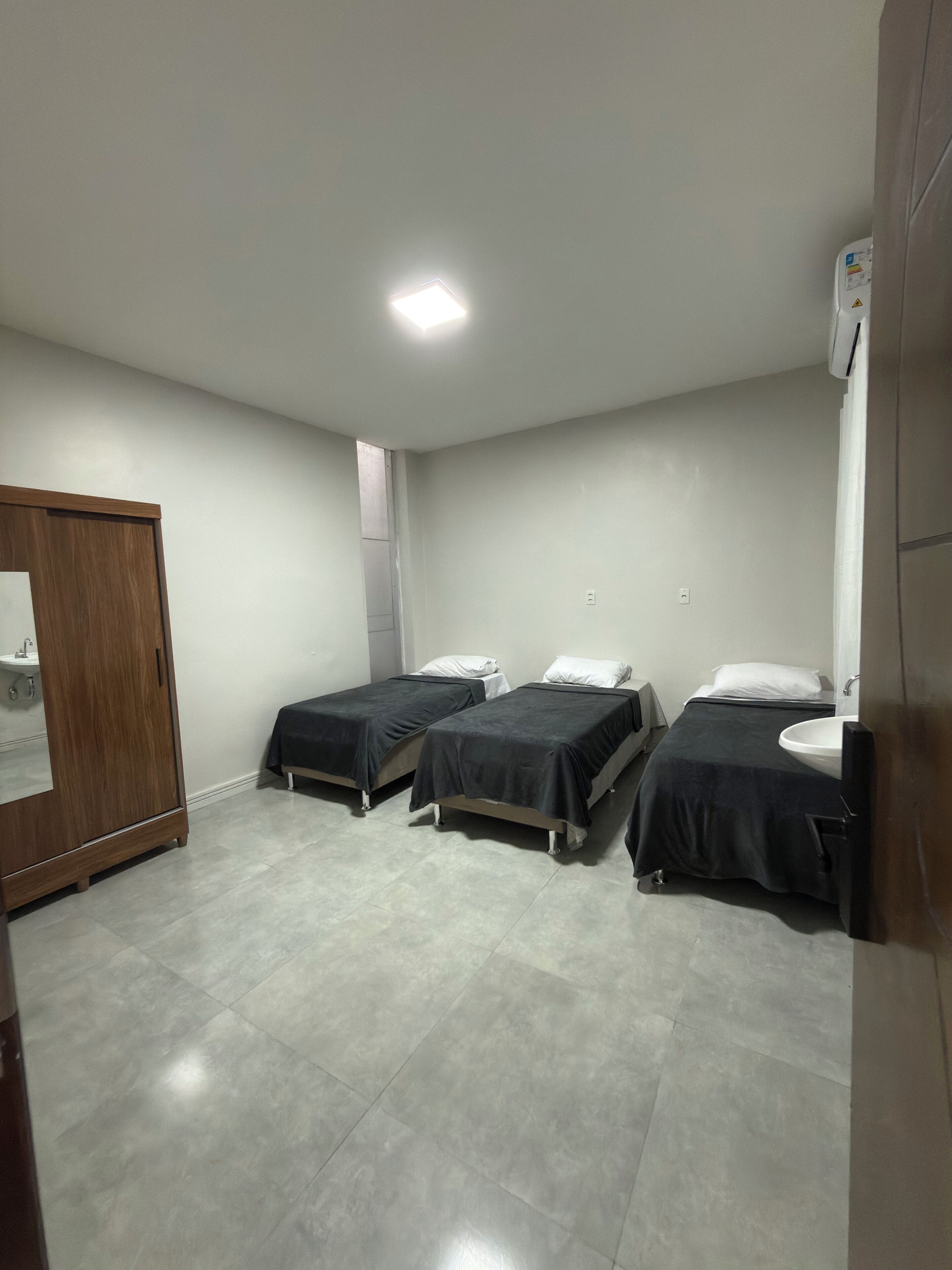 Habitación triple Confort, baño privado | Wifi gratis