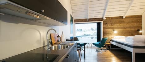 Studio, Kitchen (Myklebustbua #3) | Free WiFi, bed sheets
