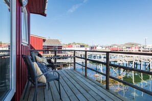 Free WiFi, bed sheets - Hattvika Lodge  (Vestvagoy)