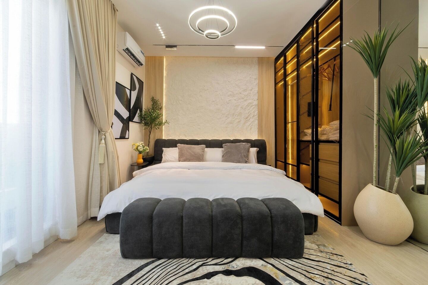 Apartemen Keluarga, balkon, pemandangan kota | Meja kerja, ruang kerja ramah laptop, dan tirai kedap cahaya