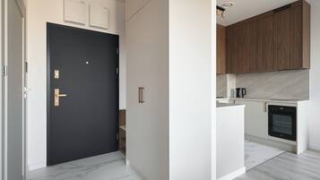 Traditional Apartment | Free WiFi, bed sheets