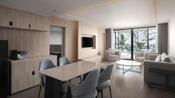 Suite, Balcony, Oceanfront | Minibar, in-room safe, desk, soundproofing