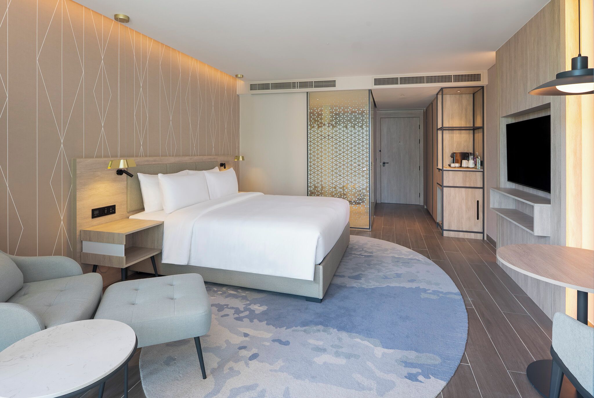 Minibar, in-room safe, desk, soundproofing