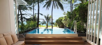 Radisson Blu Resort, Phuket Mai Khao Beach