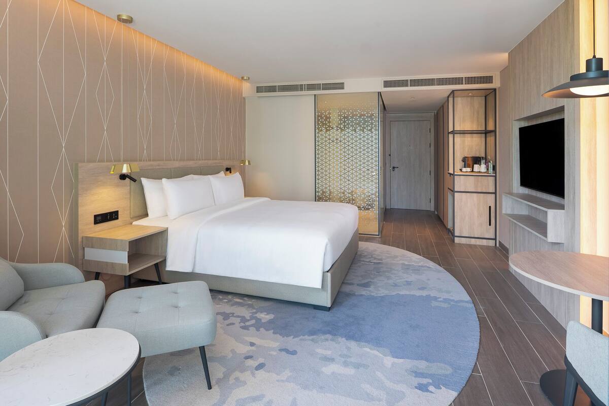 Minibar, in-room safe, soundproofing, rollaway beds