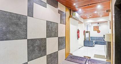 Super Hotel O Althan Formerly Hotel Niraant