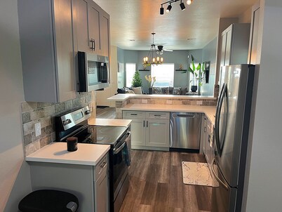 Peaceful 3-bedroom House with Pool in Houston neighborhood