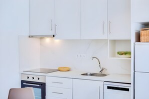 Fridge, oven, dishwasher, coffee/tea maker - Bonjardim Villa By Gt House (Olhão)