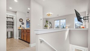 Studiosvit - 1 queensize-säng med bäddsoffa - balkong (233 Urban Prairie St. Unit B) | Interiör