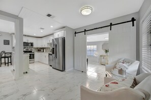 Departamento, con acceso para personas discapacitadas | 3 habitaciones y internet 