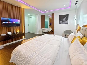 Junior Room, Balcony, City View | Desk, laptop workspace, blackout drapes, soundproofing - BUYUN HOTEL (Abuja)