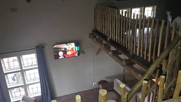 Deluxe House, Resort View | Interior