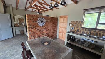 Deluxe Villa, Valley View | Interior