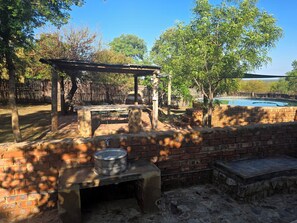 Chalé superior, vista para o jardim | Hidromassagem externa