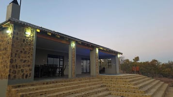 Luxury House, Hill View | Exterior