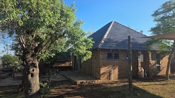 Chalet superior, vistas al jardín | Exterior