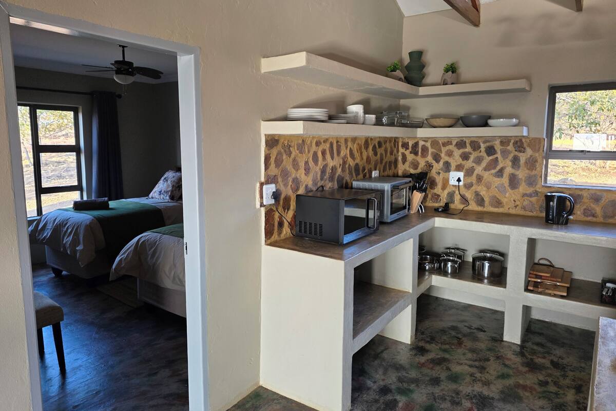 Casa de lujo, vistas a la colina | Escritorio y espacio para trabajar con un portátil