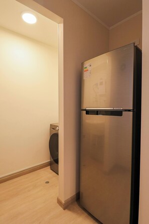 2 bedrooms, Internet - w Engaging 2BR w Balcony in Miraflores (Lima)