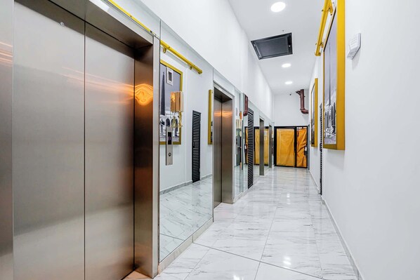 Apartment | 1 bedroom, Internet - w Engaging 1BR in Vibrant Obarrio (Panama City)