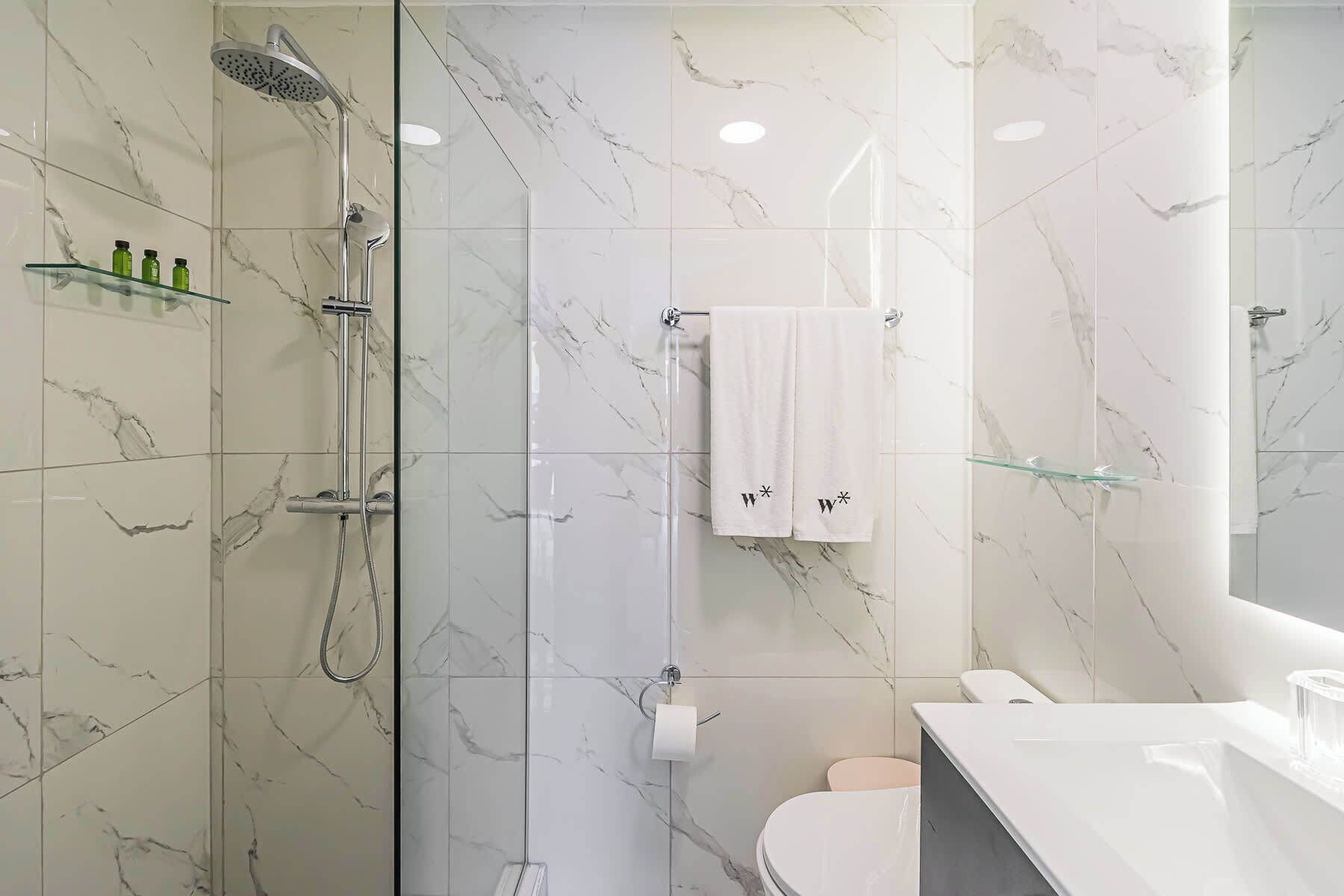 Apartment | Bathroom