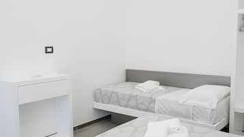 5 bedrooms, WiFi, bed sheets