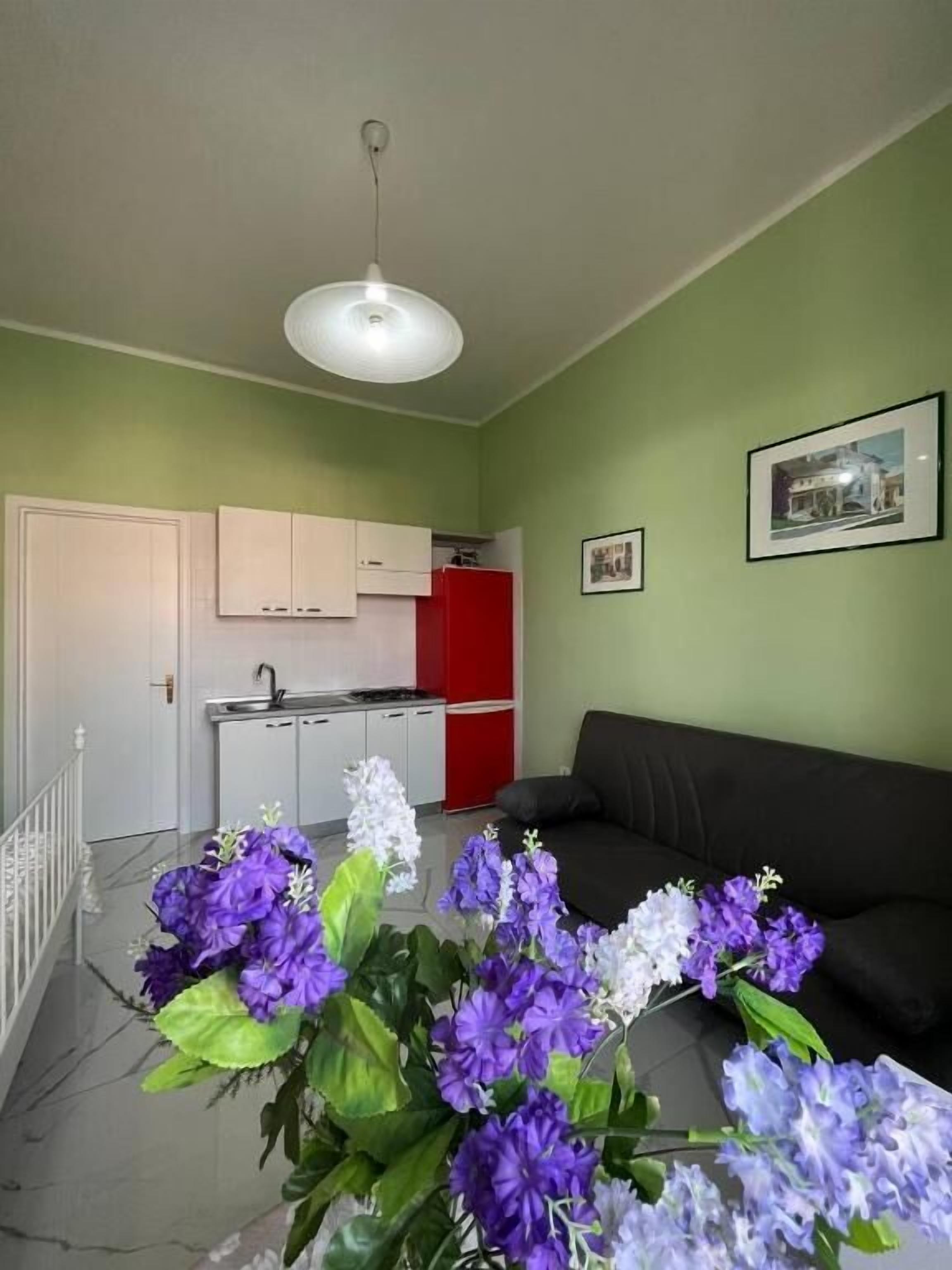 Deluxe Double Room, Kitchen, City View | Living area