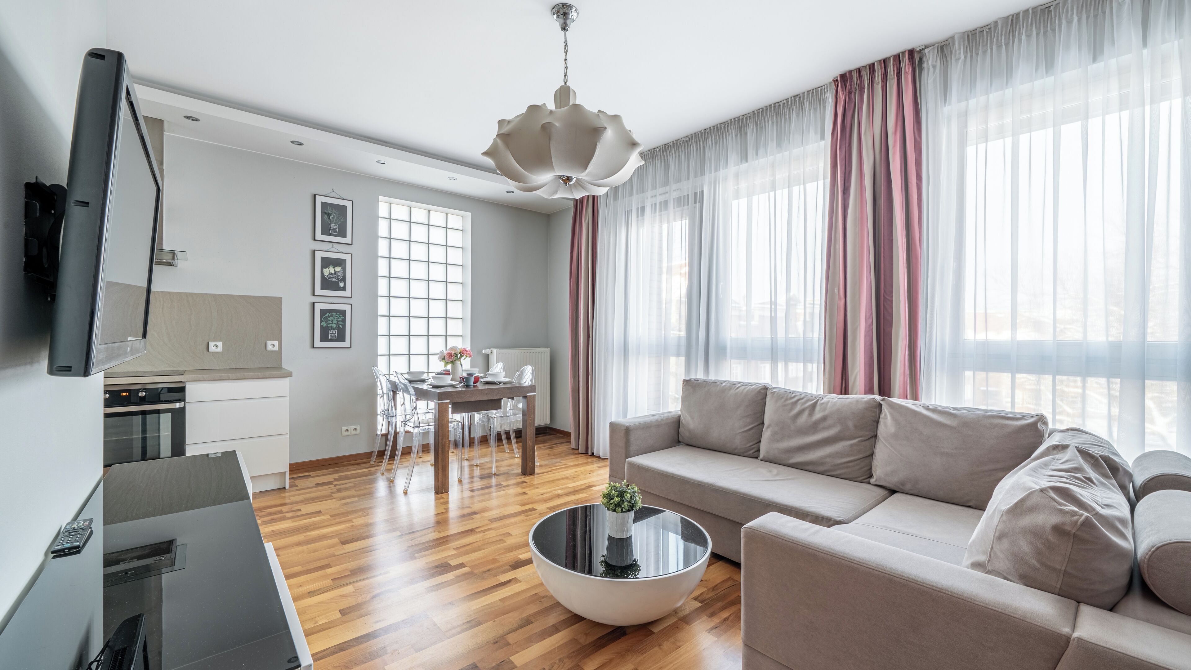 Televisión de pantalla plana